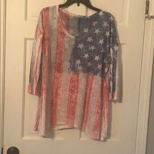 Reba 1x shark bite hem flag shirt